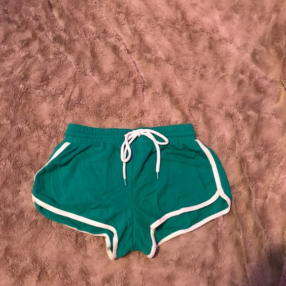 Green shorts from garage - Picture 2 of 2
